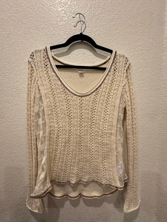 Urban Outfitters Kimchi Blue Cream Open-Knit V-Neck Sweater - Picture 3 of 5